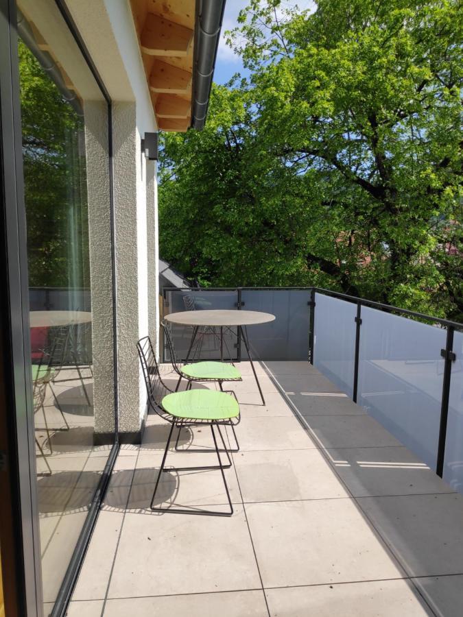 Ferienwohnungen Und Zimmer In Reutlingen-Goenningen מראה חיצוני תמונה