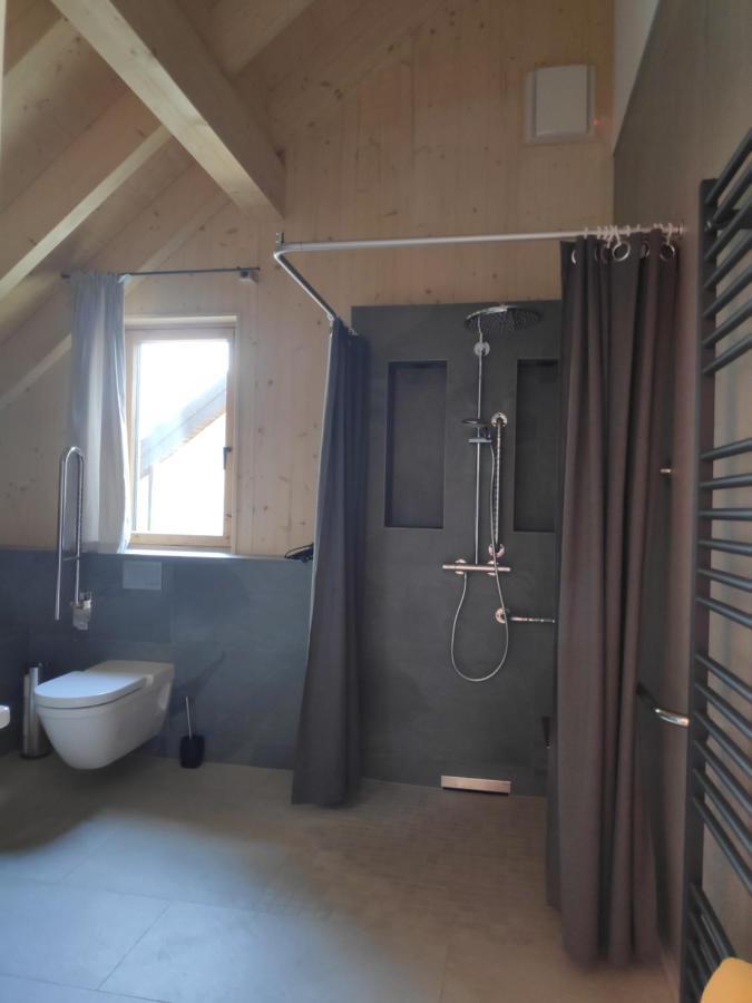 Ferienwohnungen Und Zimmer In Reutlingen-Goenningen מראה חיצוני תמונה