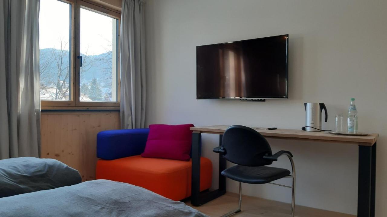 Ferienwohnungen Und Zimmer In Reutlingen-Goenningen מראה חיצוני תמונה