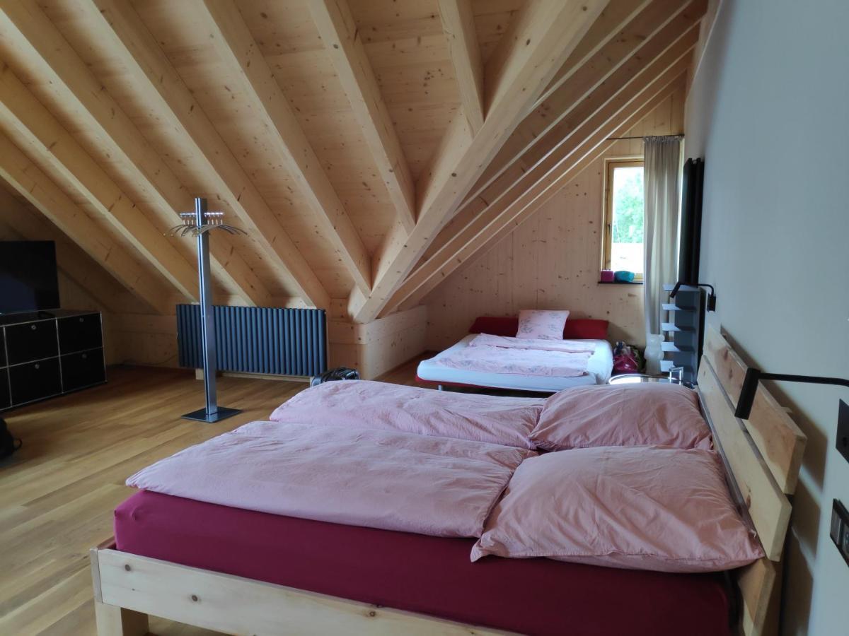 Ferienwohnungen Und Zimmer In Reutlingen-Goenningen מראה חיצוני תמונה