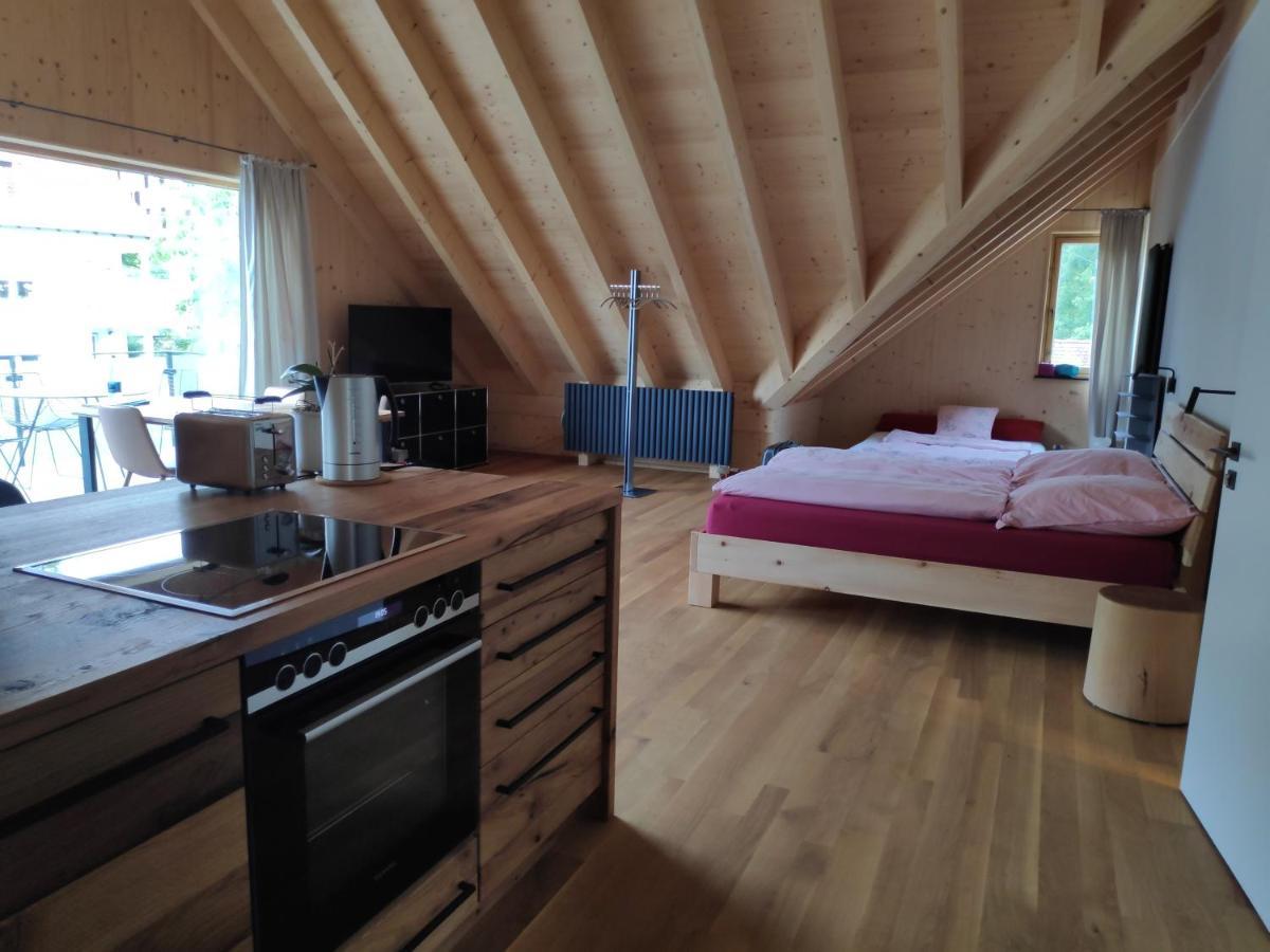 Ferienwohnungen Und Zimmer In Reutlingen-Goenningen מראה חיצוני תמונה